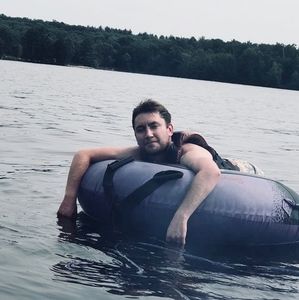 Meet your Posher, Casey